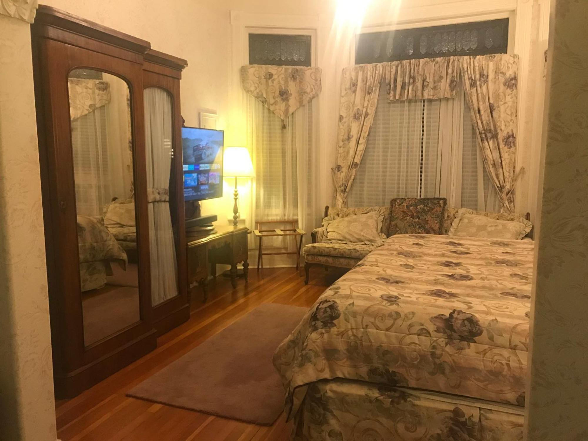 Haterleigh Heritage Inn Victoria Kültér fotó